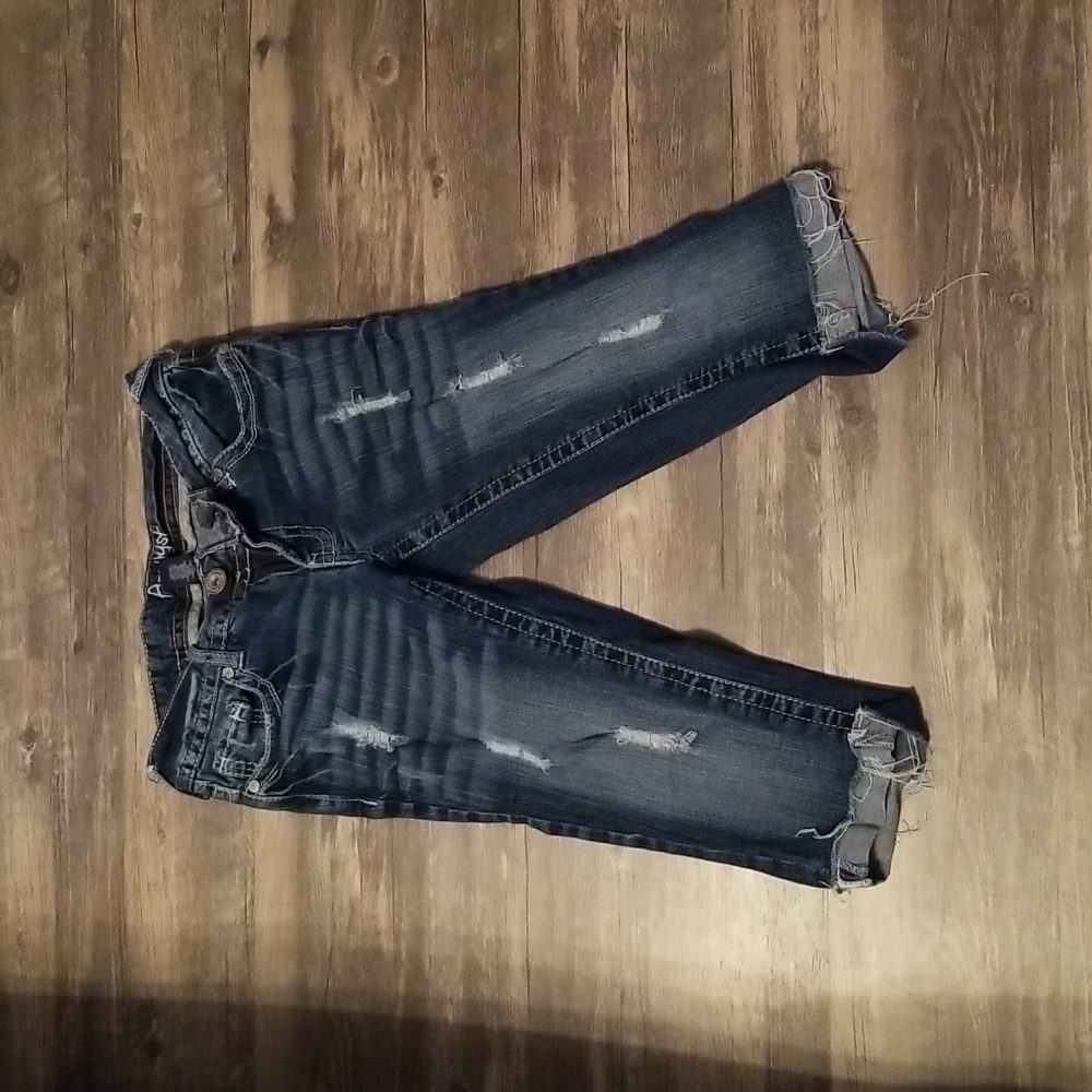 Juniors capris size 3